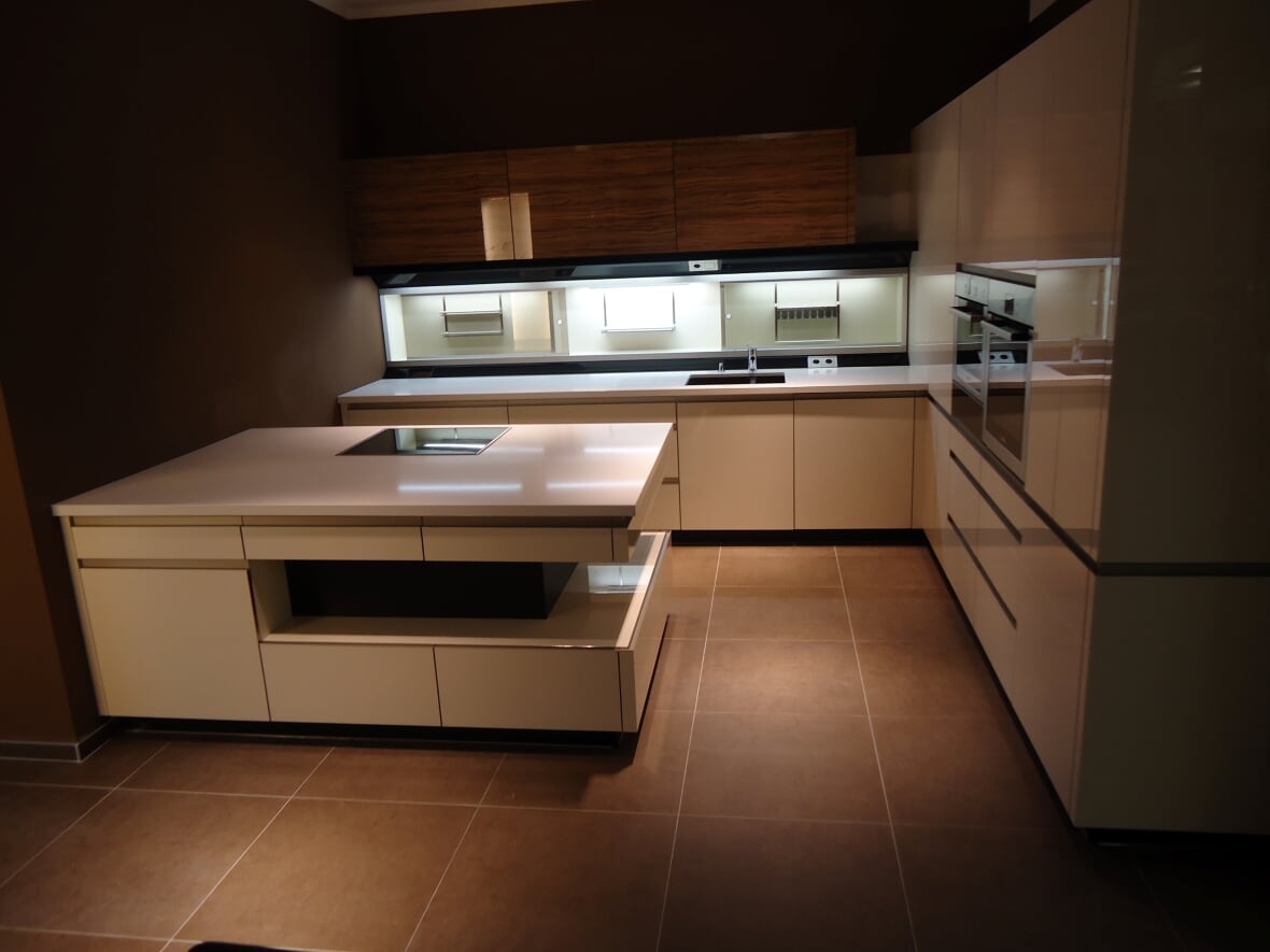 CRYSTAL POLAR WHITE Technistone