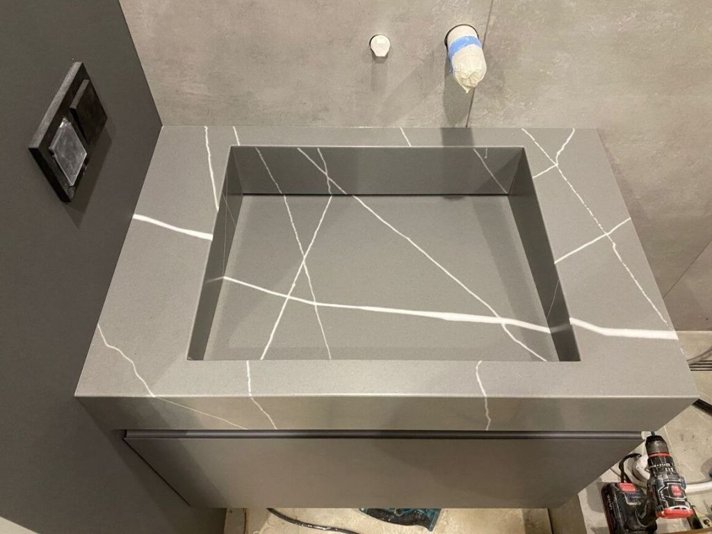 M-606 Grigio Bianca