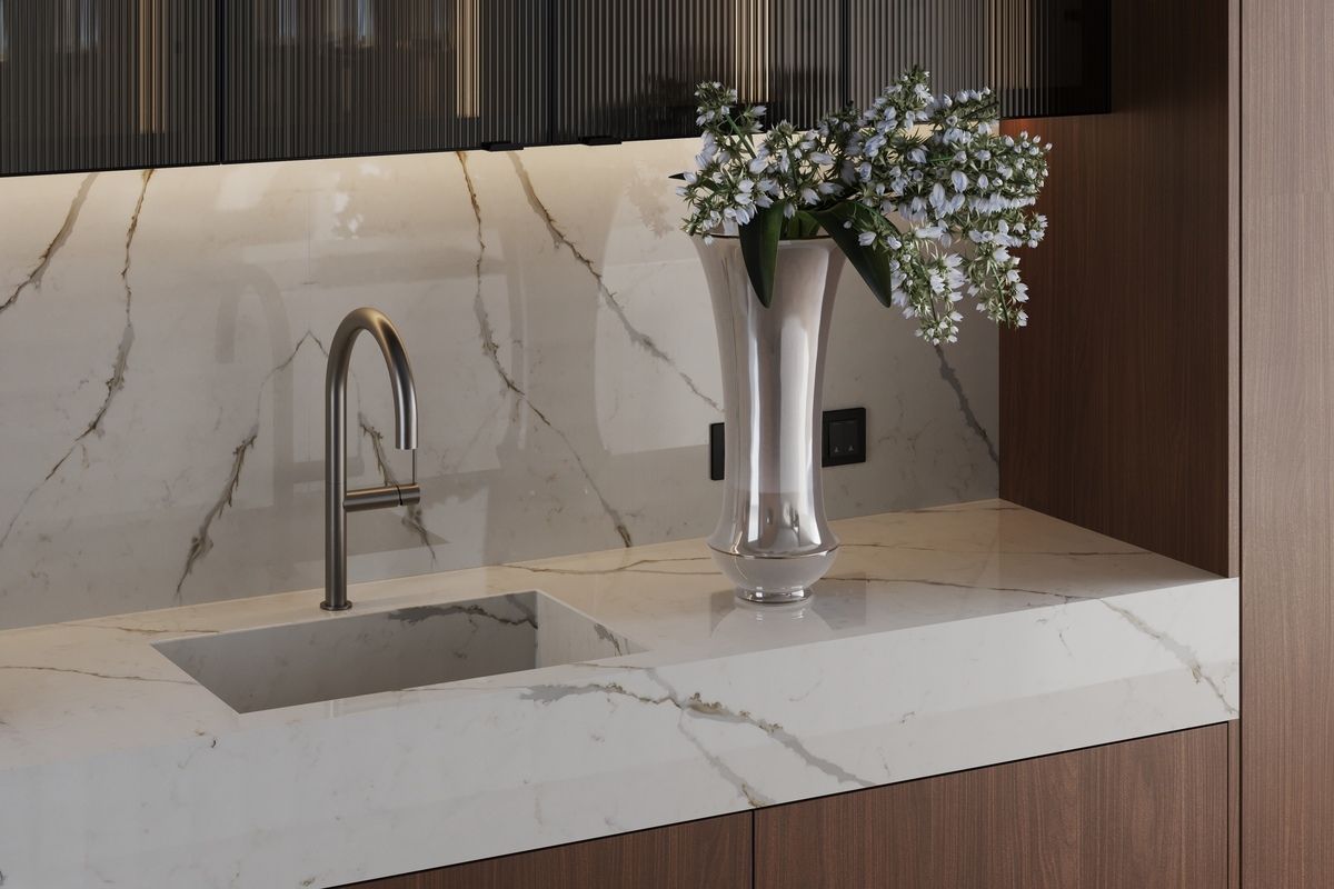 EQHM 002 Calacatta Venato