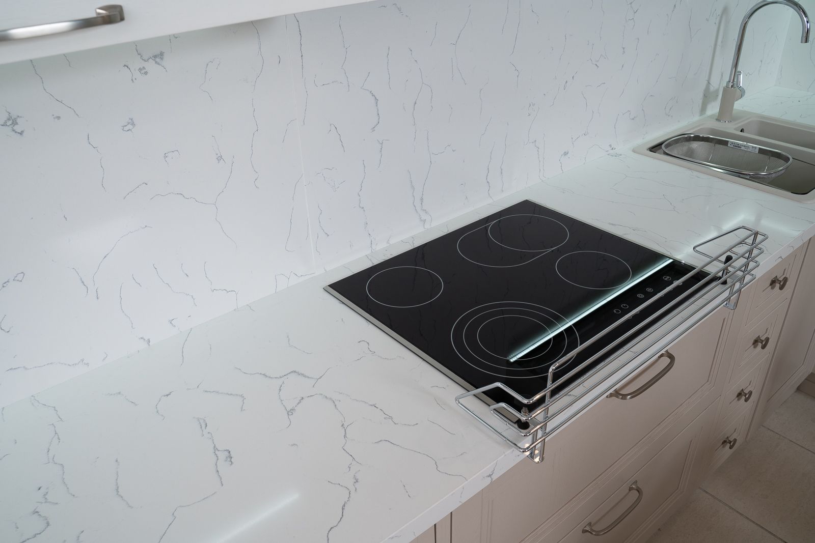 BQ8440 Bianco Venato Natural