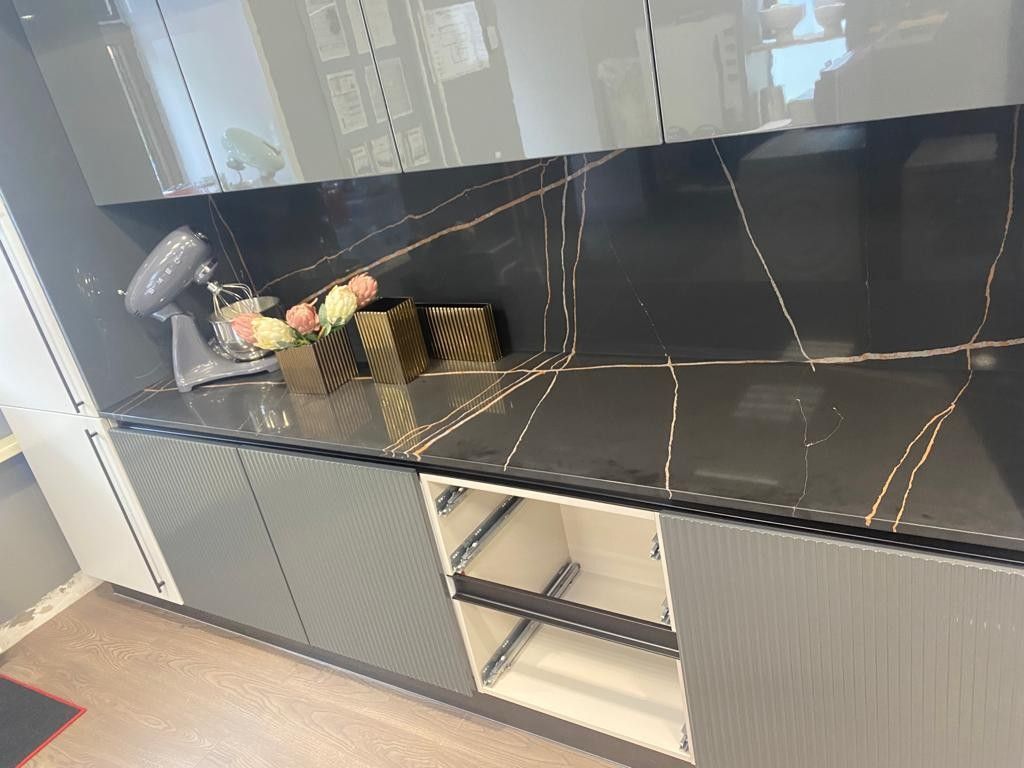 7700 Калакатта Марсель Avant Quartz 