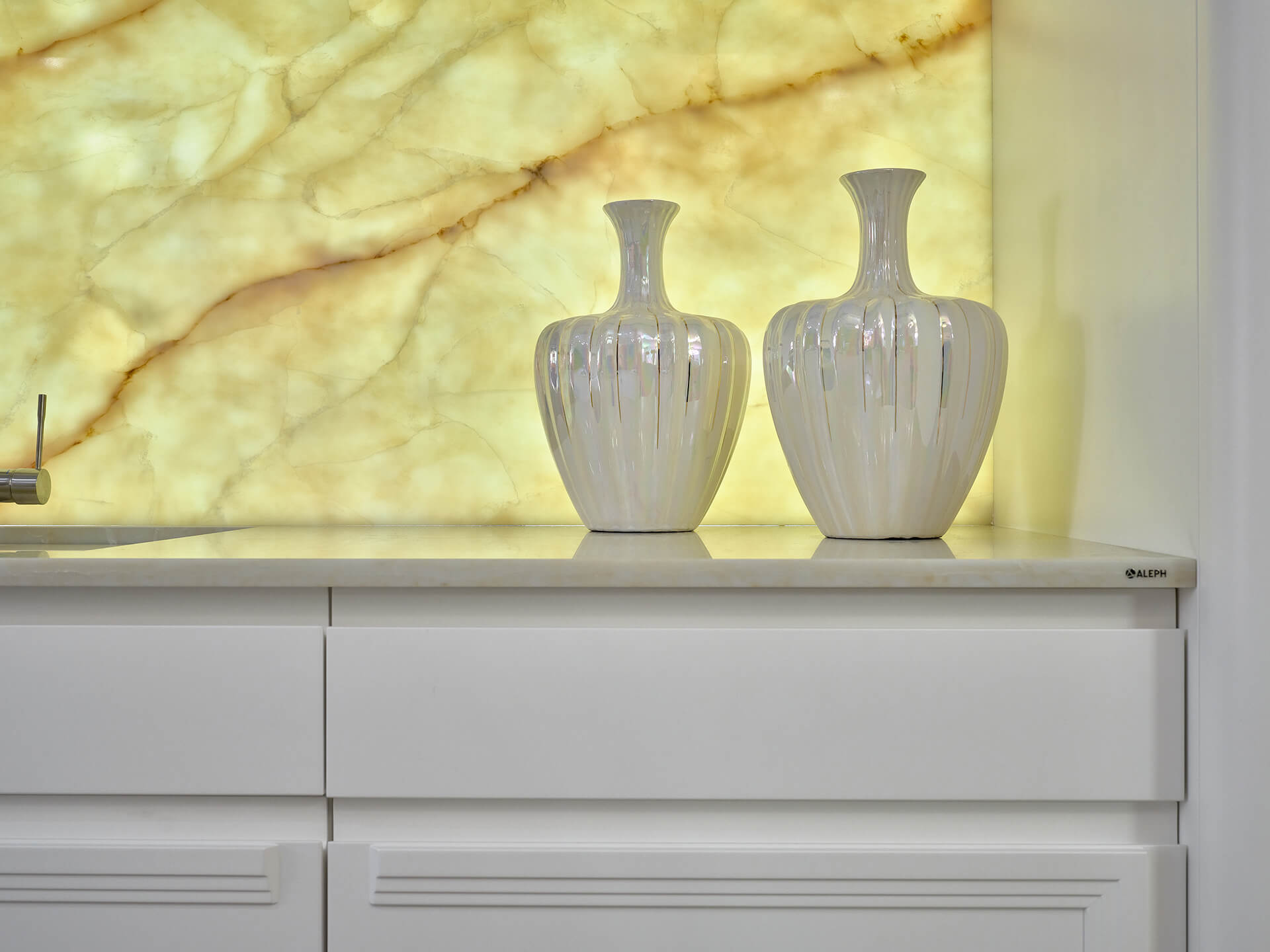 A96 Ivory Glace
