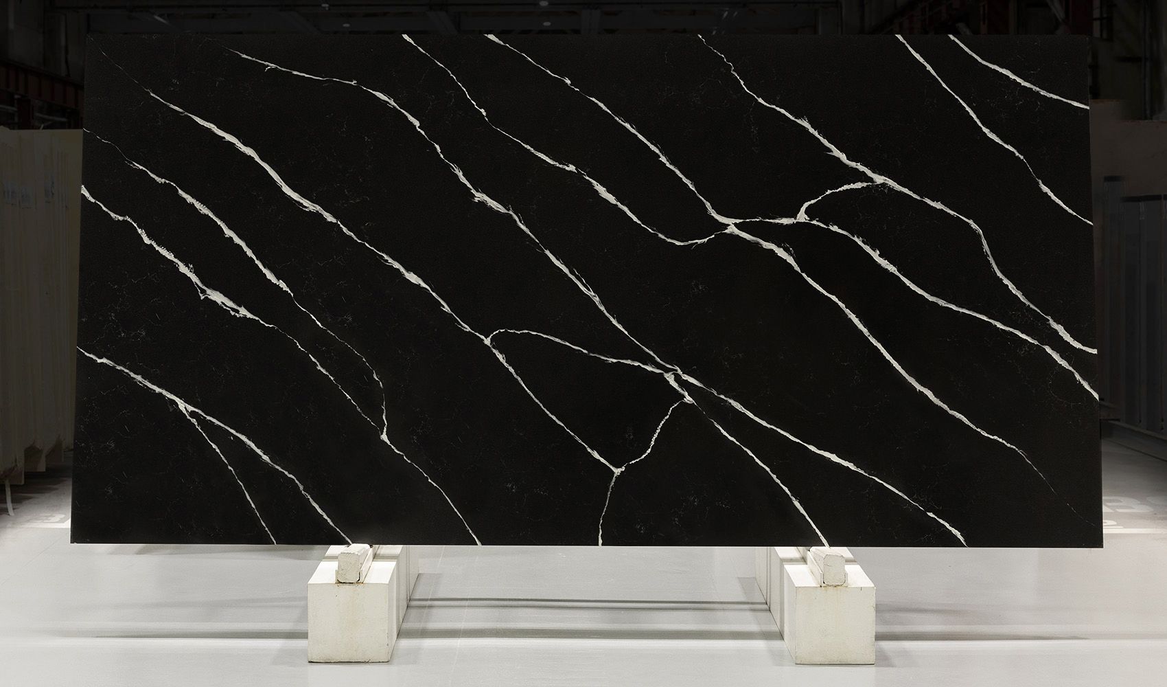EQHM 006 Negro Marquina