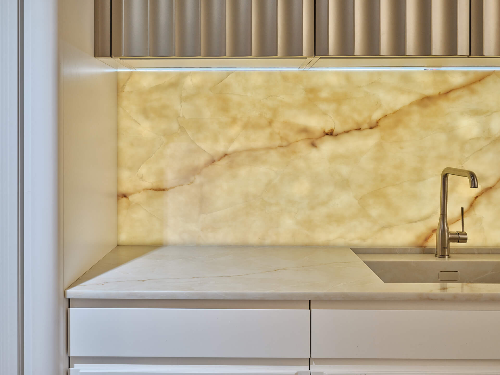 A96 Ivory Glace