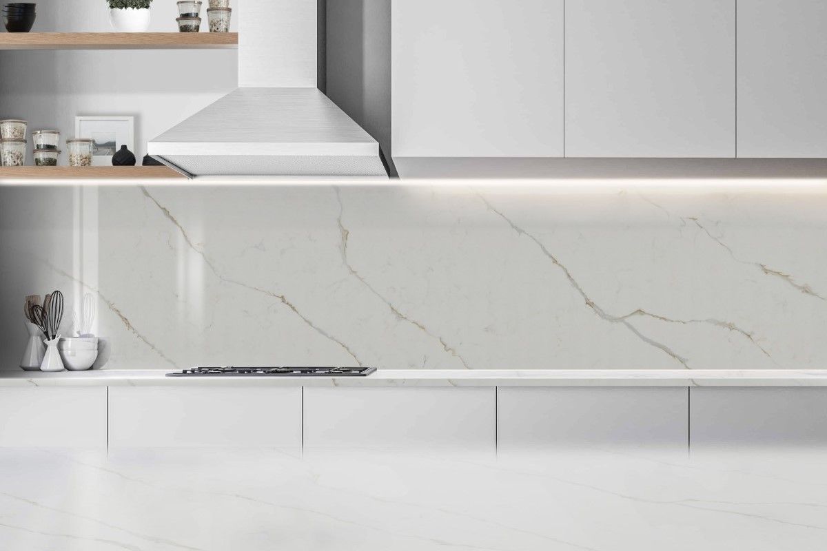 EQHM 002 Calacatta Venato
