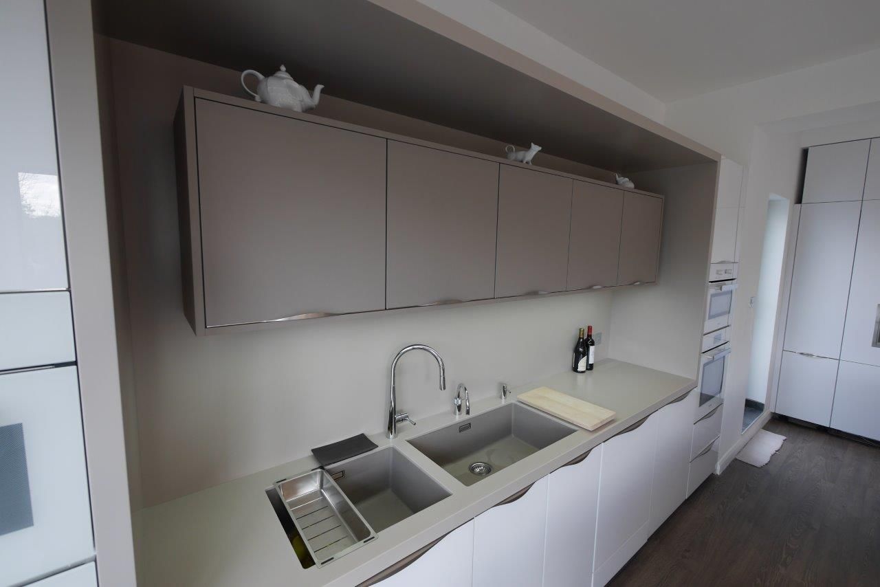 Corian Clay 1 (B) 