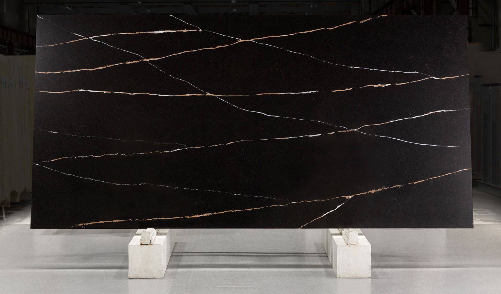 EQHM 029 Sahara Noir