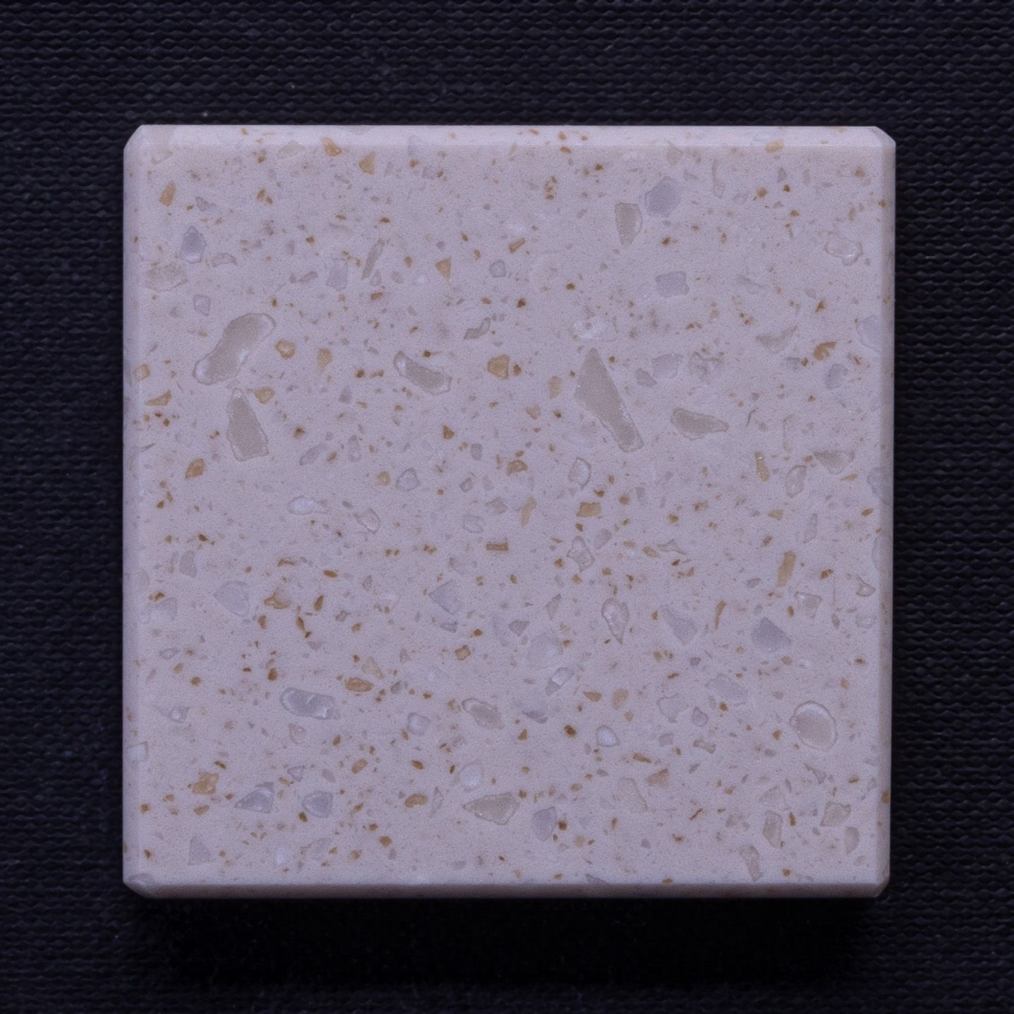 картинка  LG Hi-Macs G109 Beige Island от Столешка ру