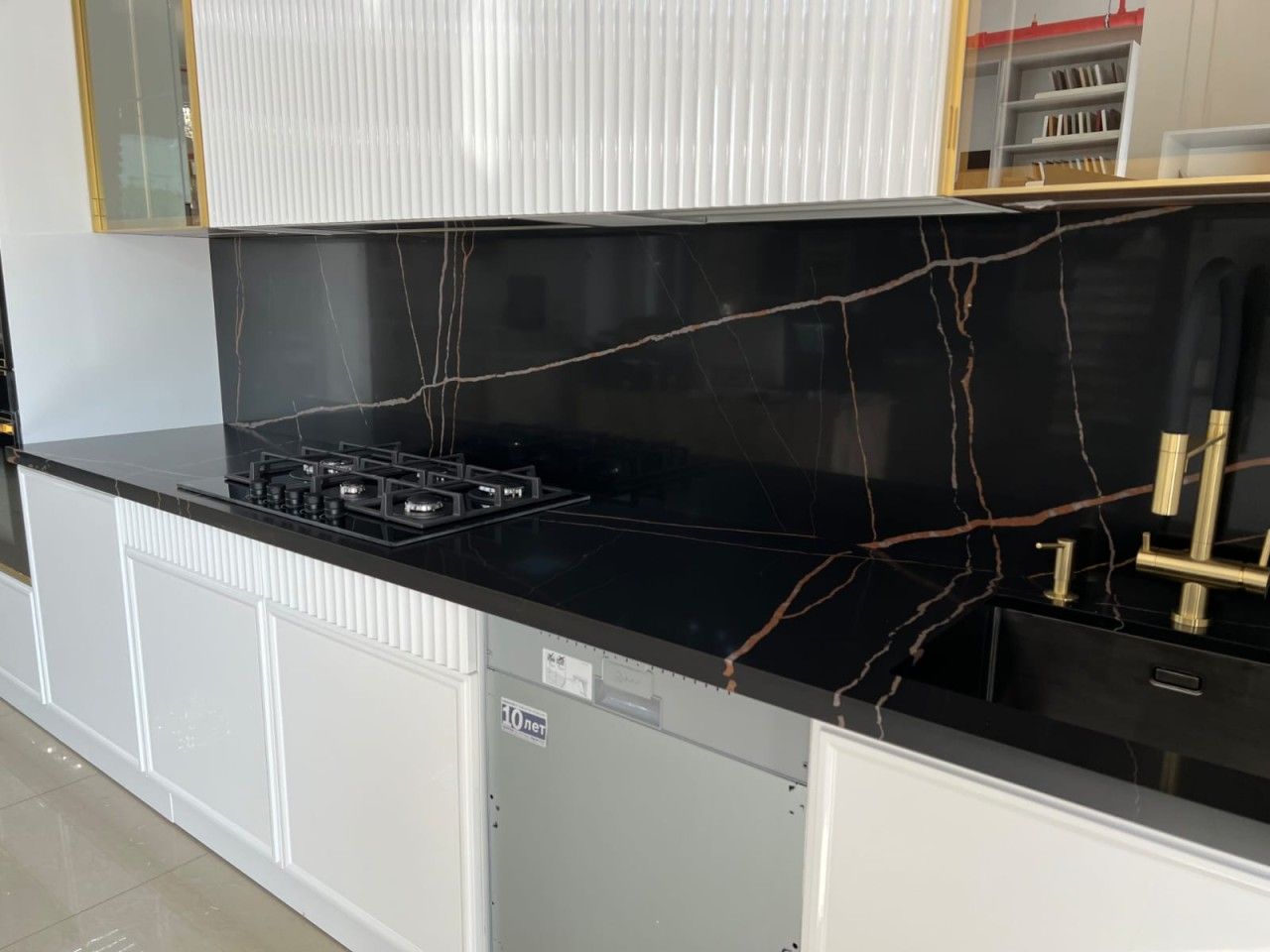 7700 Калакатта Марсель Avant Quartz 