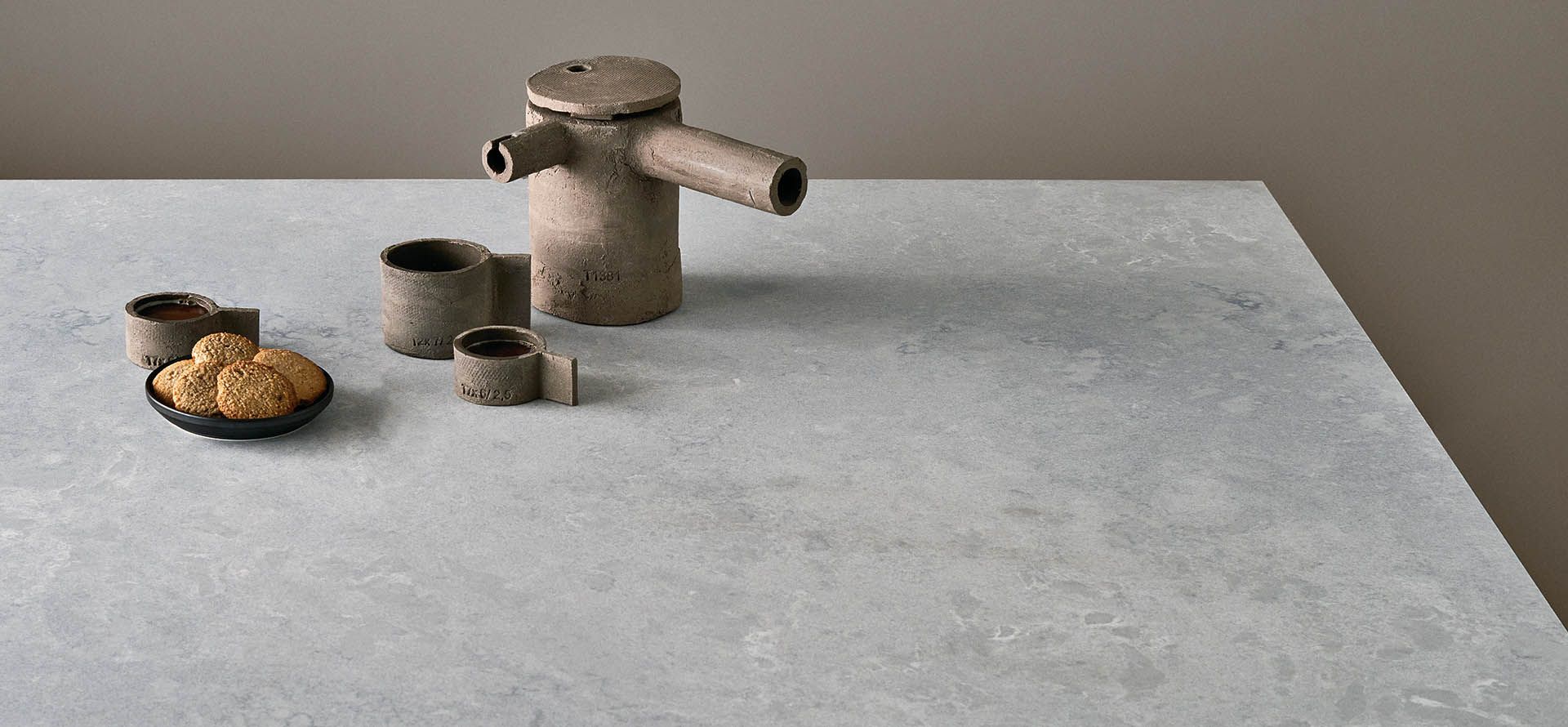 4044 Airy Concrete Матовый