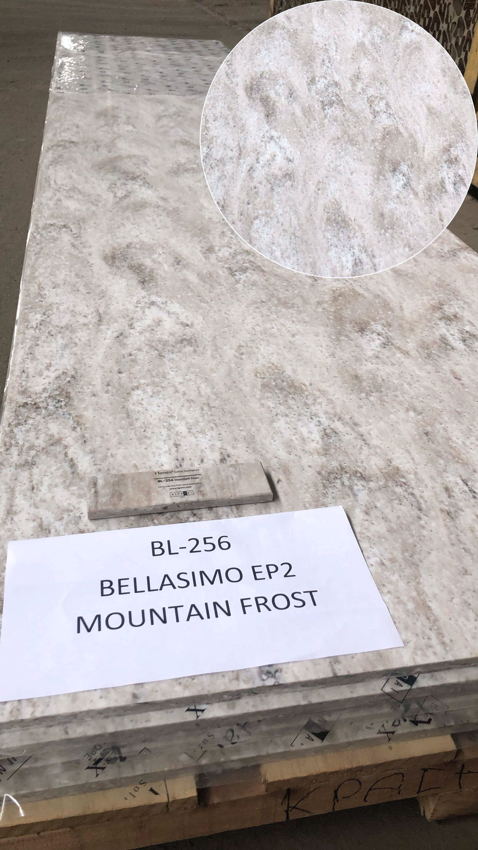 Hanex BL-256 Mountain Frost 